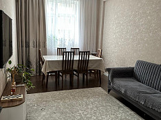 2-otaqlı mənzil , N. Hikmət küç., 55 m² Bakı