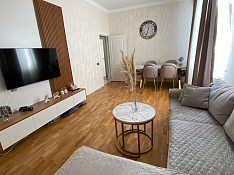 3-otaqlı mənzil , Yasamal r., 84 m² Bakı