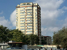 3-otaqlı mənzil , Həsən Əliyev küç., 200 m² Баку