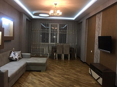 3-otaqlı mənzil , S. S. Axundov küç., 109 m² Bakı