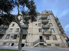 2-otaqlı mənzil icarəyə verilir, 8 Noyabr pr., 60 m² Bakı