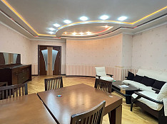 3-otaqlı mənzil icarəyə verilir, Gənclik m/st., 150 m² Баку