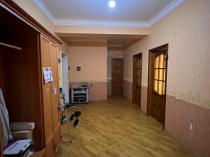 3-otaqlı mənzil , M. Rüstəmov küç., 130 m² Bakı