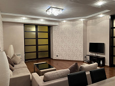 3-otaqlı mənzil , 28 May m/st., 155 m² Bakı