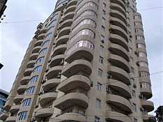 4-otaqlı mənzil icarəyə verilir, Şəmsi Bədəlbəyli küç., 170 m² Баку