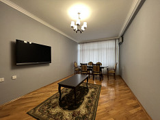 2-otaqlı mənzil icarəyə verilir, 1-ci Mkr., 110 m² Баку