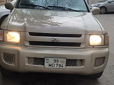 Infiniti QX4, 2000 il Баку