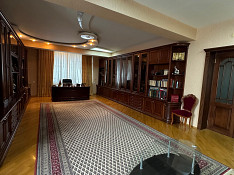 7-otaqlı mənzil , M. Qaşqay küç., 247 m² Баку