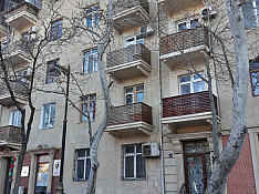 2-otaqlı mənzil icarəyə verilir, Nizami küç. 12, 60 m² Bakı