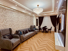 2-otaqlı mənzil , Həsən Əliyev küç., 70 m² Bakı