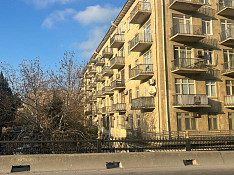 3-otaqlı mənzil , Bakıxanov küç. 26, 60 m² Bakı