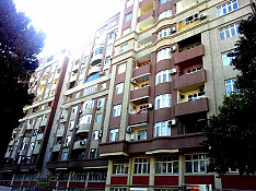 3-otaqlı mənzil icarəyə verilir, Balababa Məcidov küç. 26, 135 m² Bakı