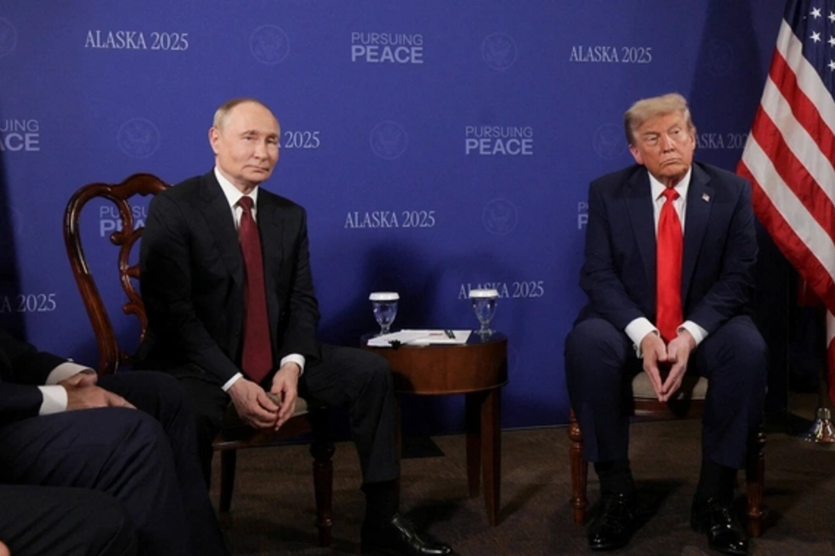 На встрече с Трампом Путин потребовал сделать русский язык официальным в Украине