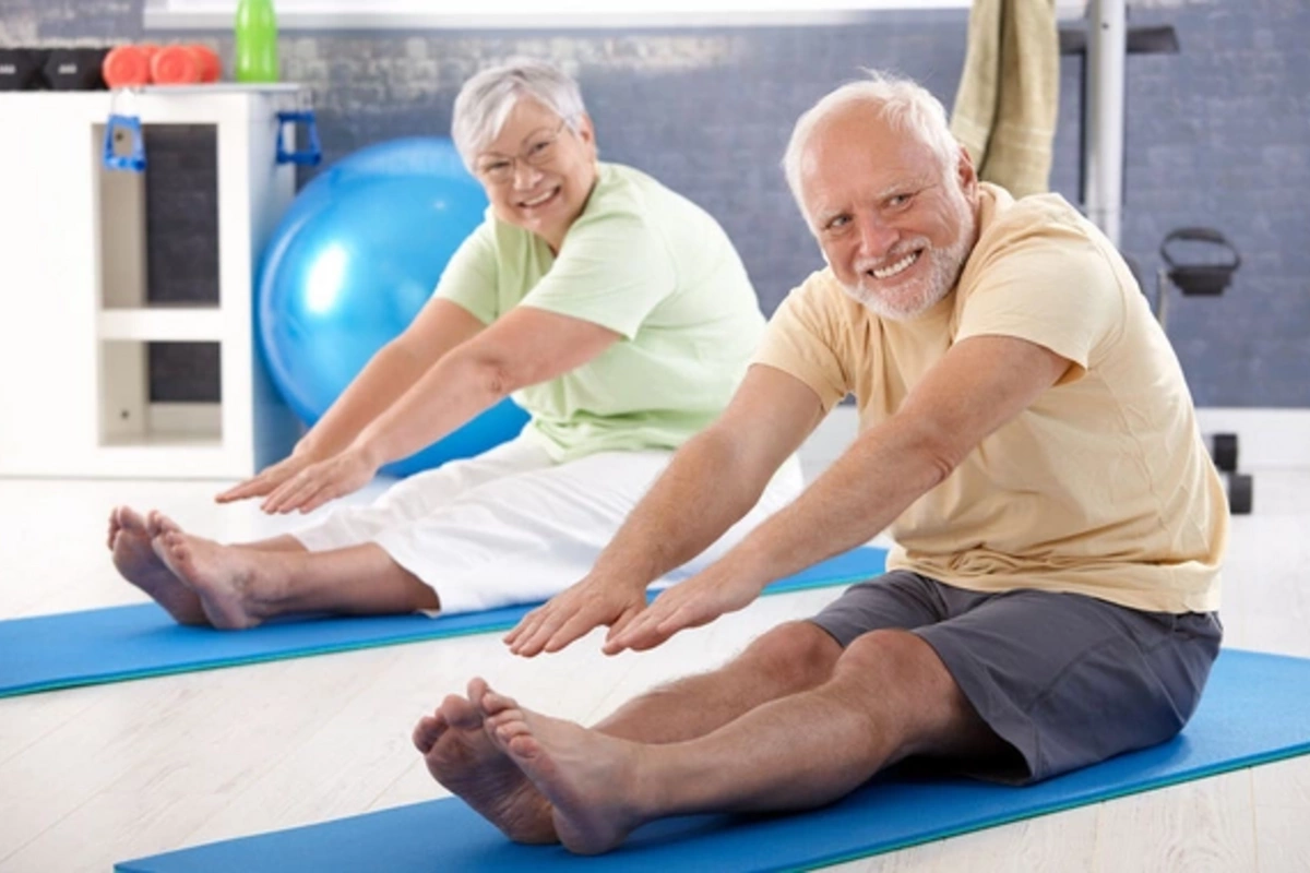 Mens and womens memory deteriorates differently with aging