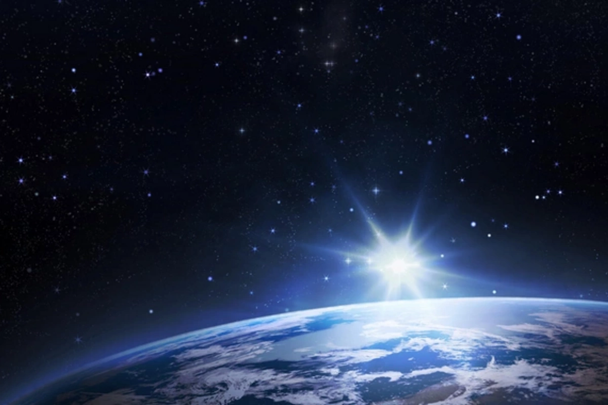 Мощнейший за 25 лет радиационный шторм у Земли