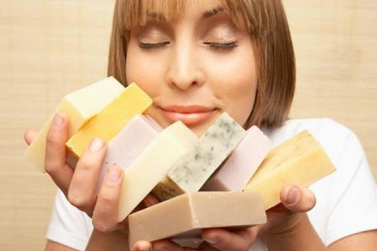 Cheese Turned Out to Be a Brain Protector Against Dementia: New Scientific ResearchA group of researchers has discovered an interesting relationship between cheese consumption and reduced risk of dementia development. According to the obtained data, chees
