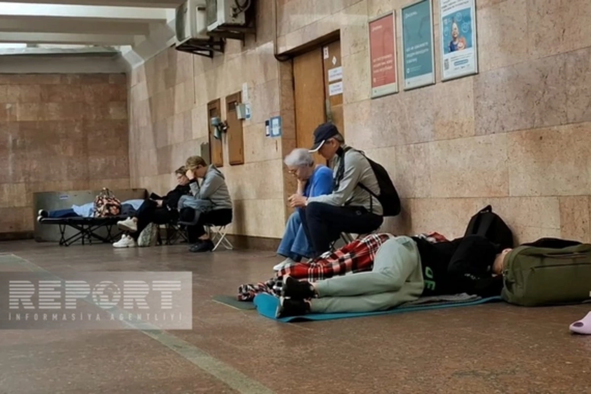 Kyiv was subjected to a massive air attack, people spent the night in the metro