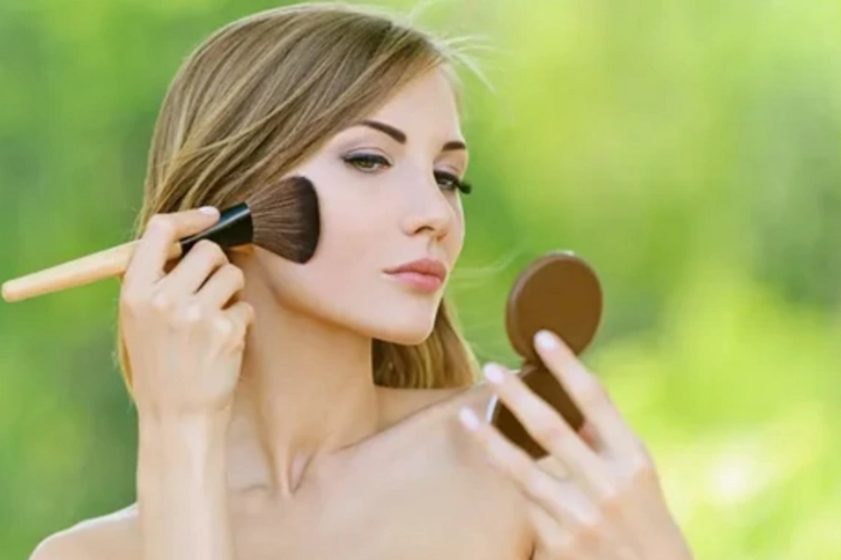 Named cosmetics that harm the skin
