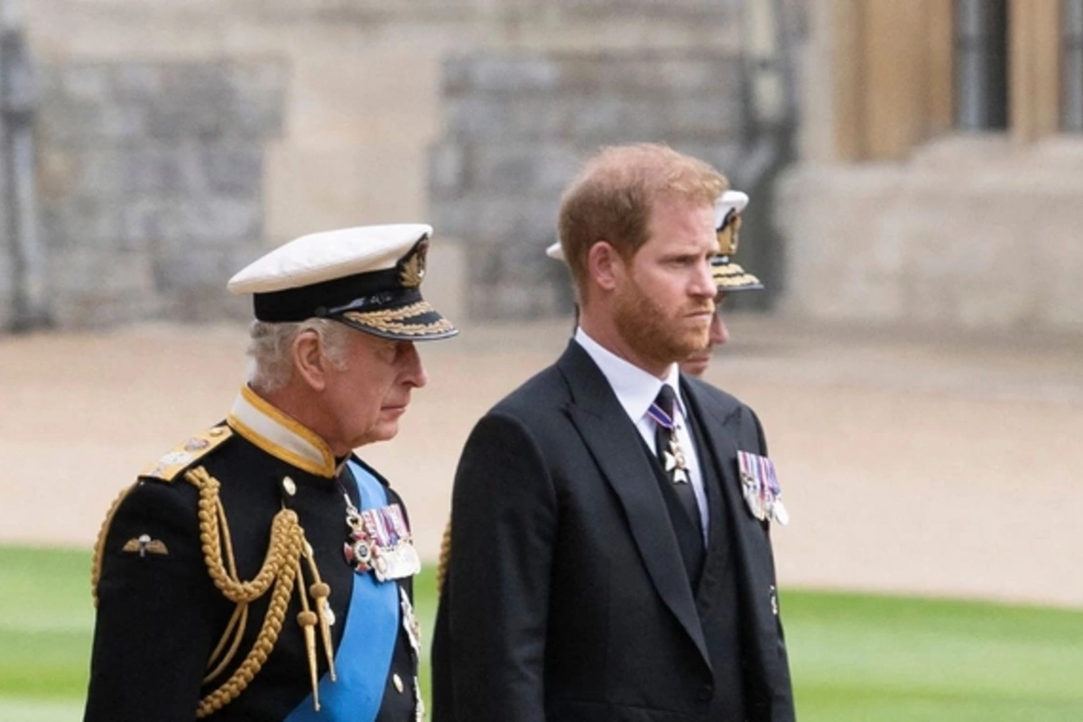 Prince Harry decided to meet with his cancer-stricken father for the first time in 3 years