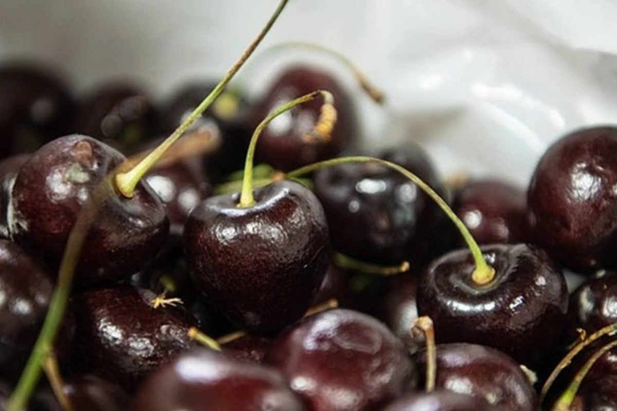 Doctor named the acceptable portion of cherries per day