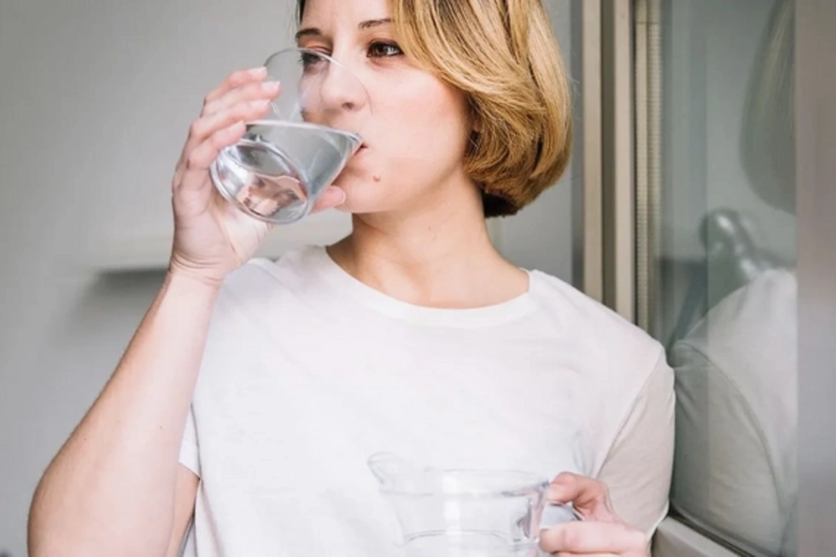 It has become known how much water you need to drink to avoid a stroke