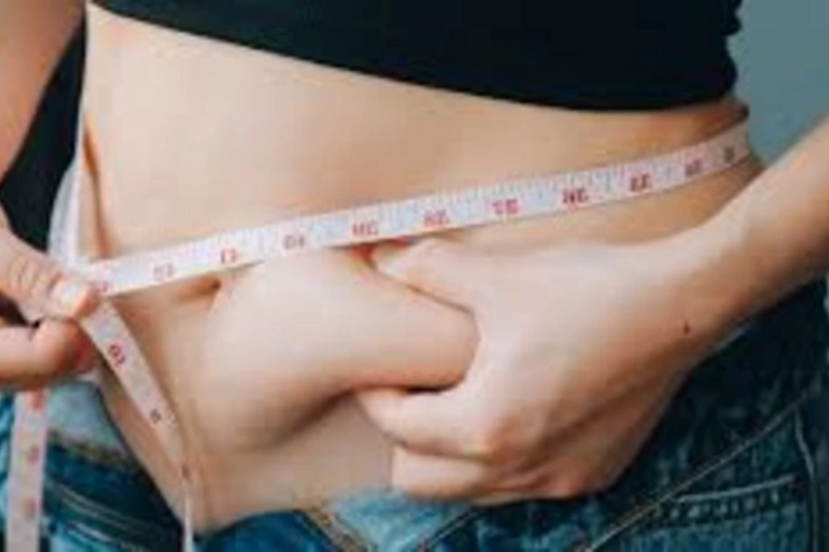 Врач рассказала о важных различиях между отеками и лишним весом