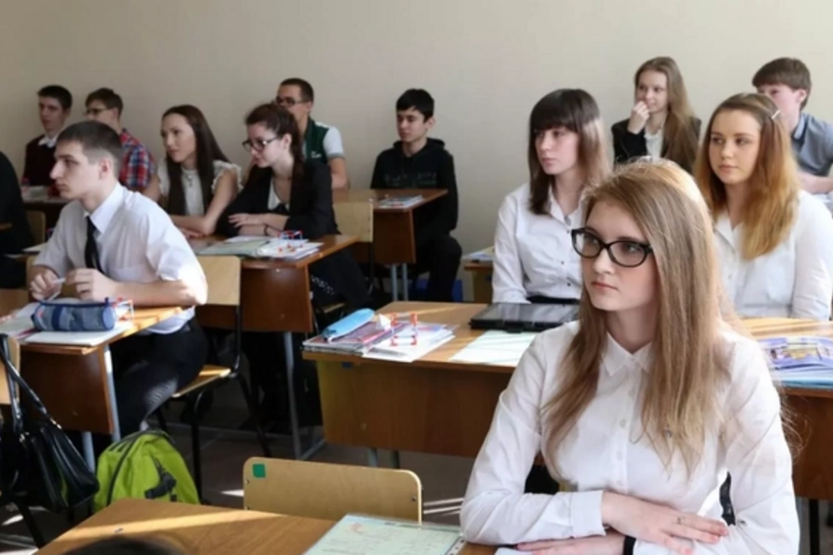 В России хотят ввести плату за учебу детей мигрантов