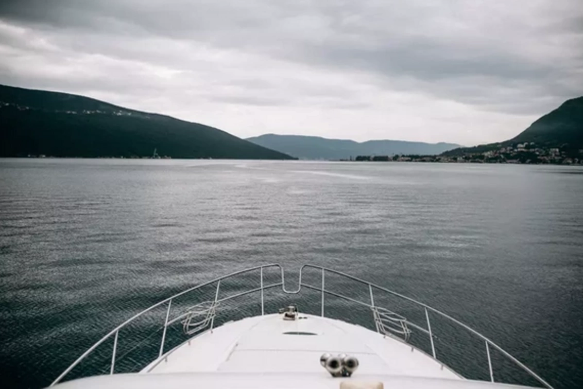 In Brazil, a girl agreed to get married on a yacht and drowned a few hours later