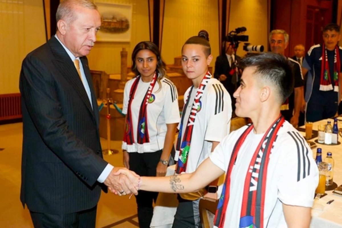 Football players of the Azerbaijan national team met with Recep Tayyip Erdogan