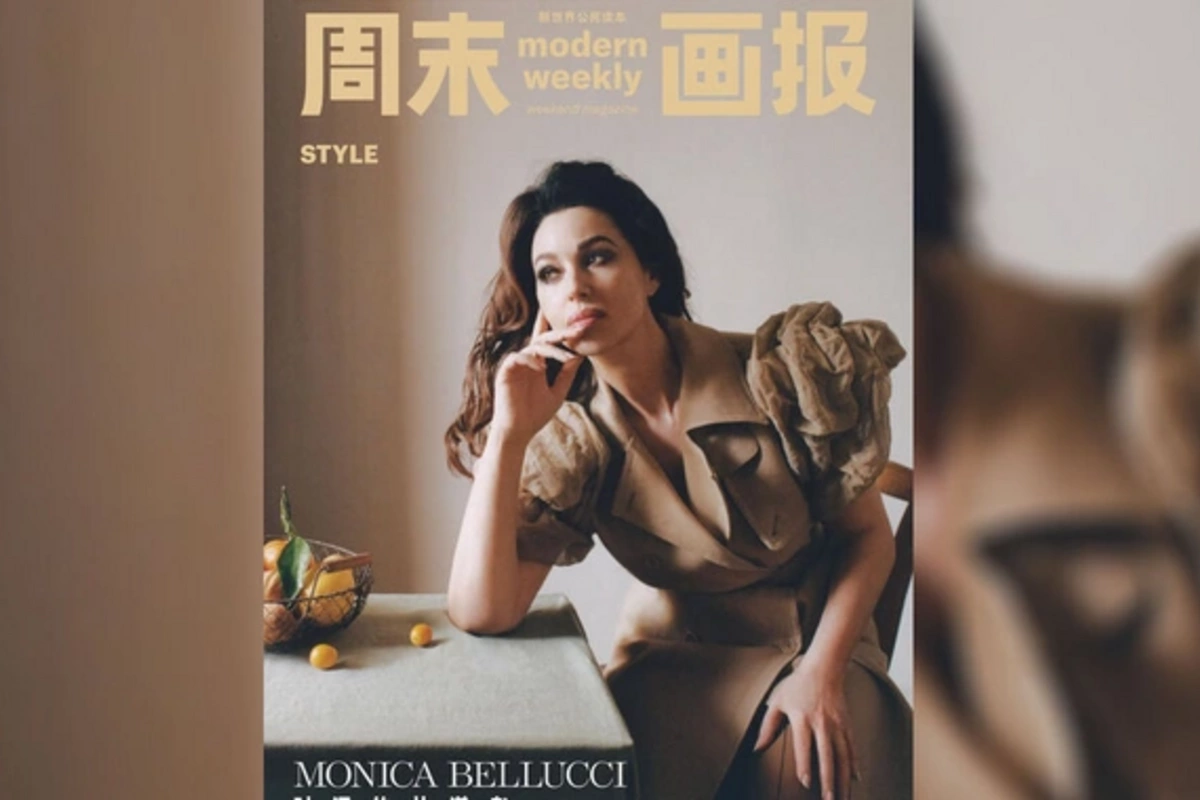 Моника Беллуччи в 61 год поразила фигурой в дерзком платье