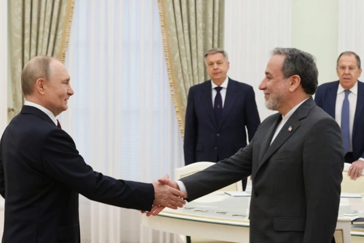 Путин встретился с главой МИД Ирана