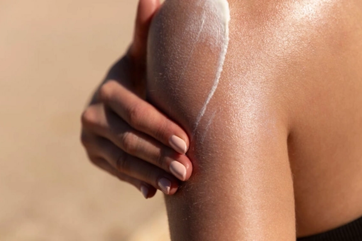 Doctor explained why skin burns faster in summer when drinking alcohol