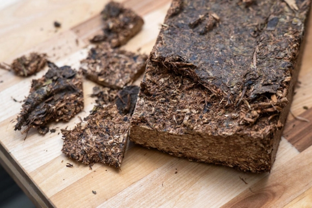 A beverage has been found that prevents the body from accumulating fat