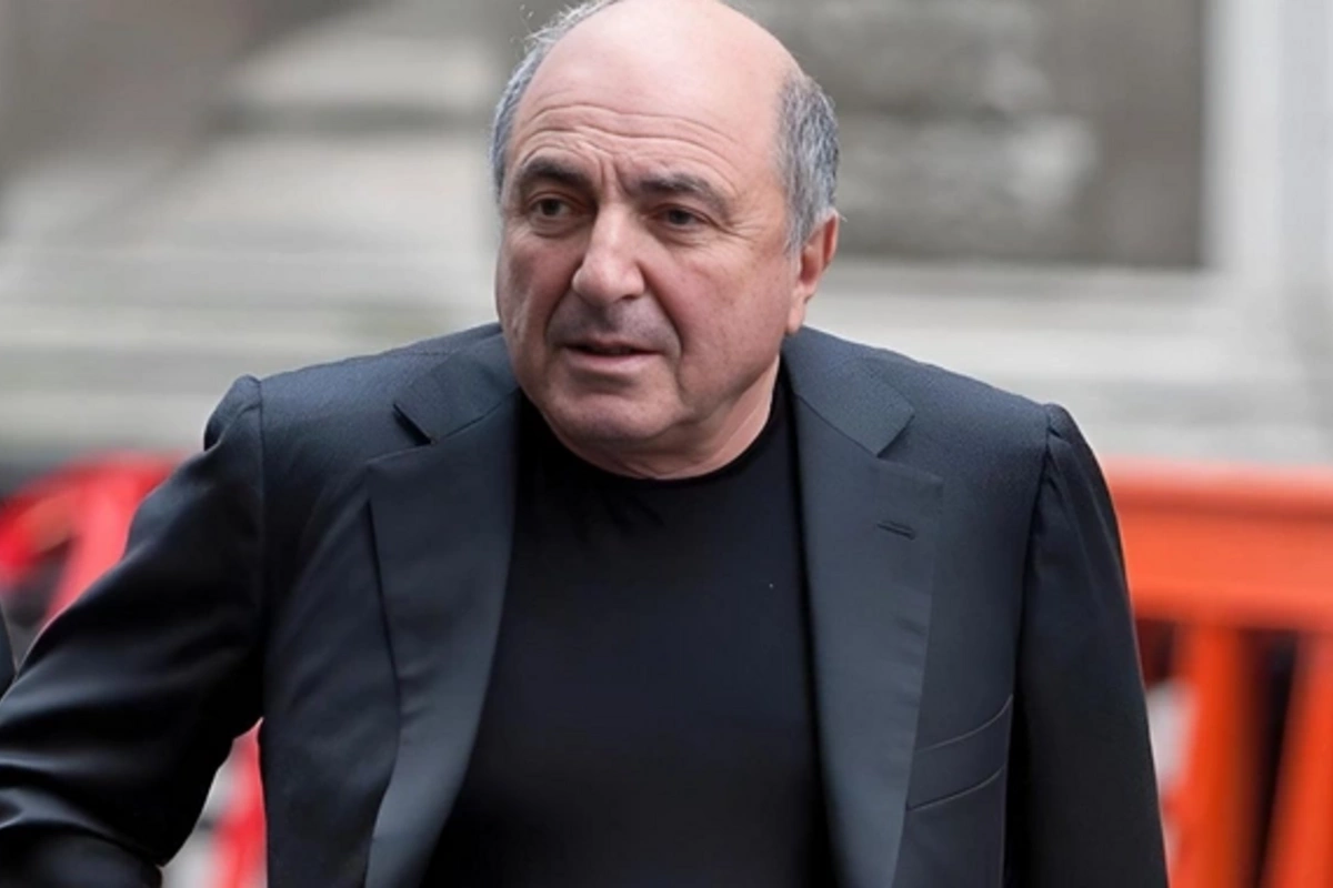 A photo of Boris Berezovskys abandoned grave has appeared online