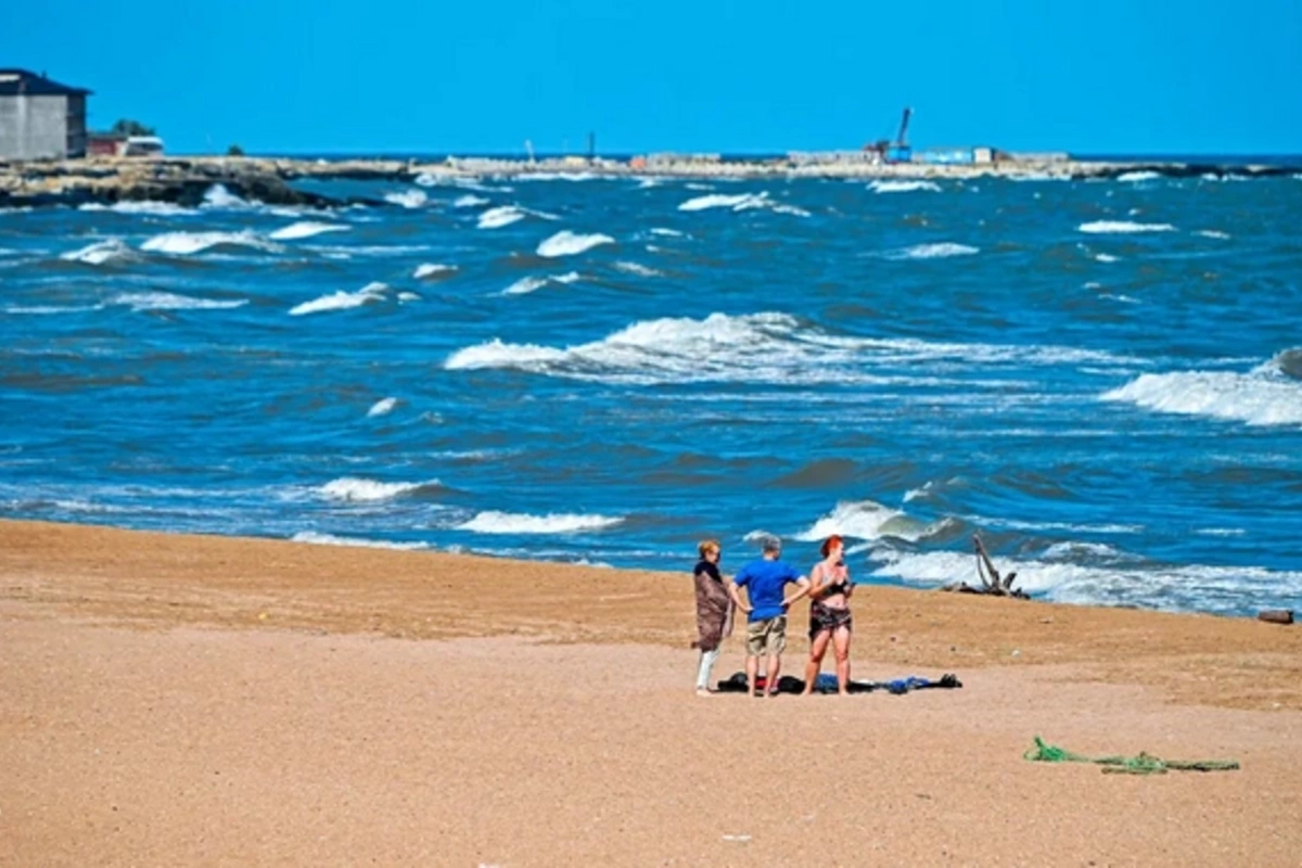 A new island has appeared in the northern part of the Caspian Sea