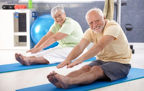 Men"s and women"s memory deteriorates differently with aging