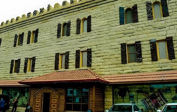 За снесенный ресторан Шеки заплатили астрономическую сумму