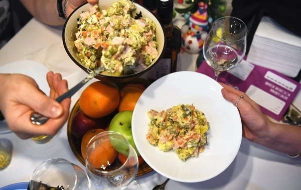 Doctor"s advice: how to recover after New Year"s overeatingAI: I"ll translate the provided text from Russian to English:Doctor"s advice: how to recover after New Year"s overeating