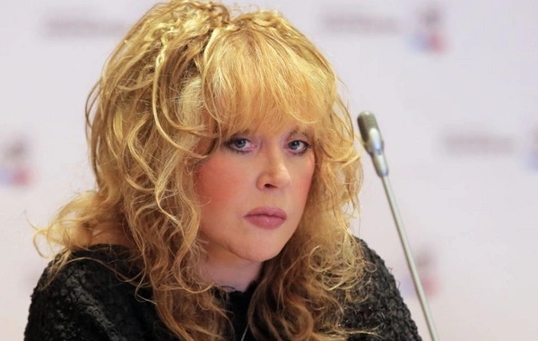 СМИ: Алла Пугачева отказывается от российского гражданства