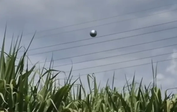 A mysterious sphere was filmed in the sky over Colombia