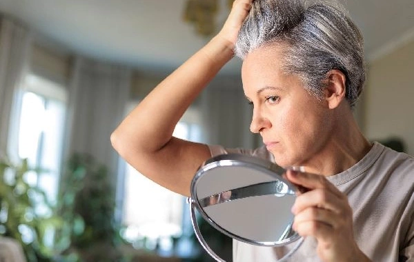 Учёные назвали главную причину раннего старения у женщин