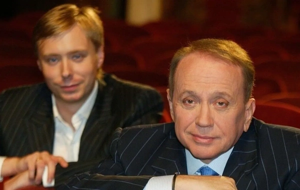  Масляков-младший объяснил, почему искусственный интеллект не угрожает КВНАлександр Масляков-младший, продюсер и ведущий популярной юмористической программы КВН, выразил уверенность в том, что искусственный интеллект не представляет угрозы для любимой мил