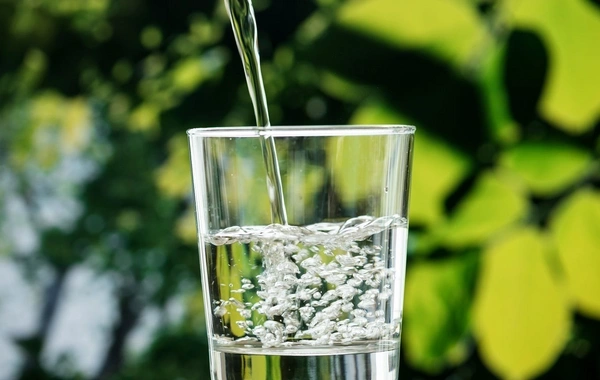 Влияет ли употребление воды на похудение?