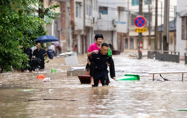 Strong flooding in China: 12 people dead