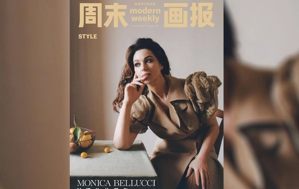 Моника Беллуччи в 61 год поразила фигурой в дерзком платье