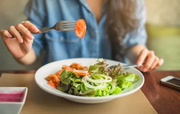 Правильное питание продлевает жизнь: ученые назвали точную цифру