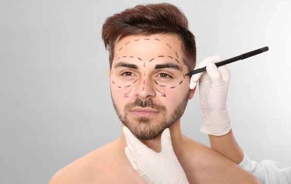  Хирург разоблачил маркетинговые уловки в пластической хирургии