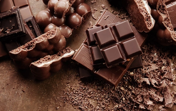 Chocolate contains a metal dangerous for offspring - WARNING