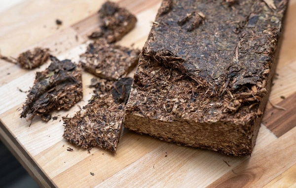 A beverage has been found that prevents the body from accumulating fat