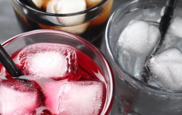 Who should not drink water with ice? - WARNING